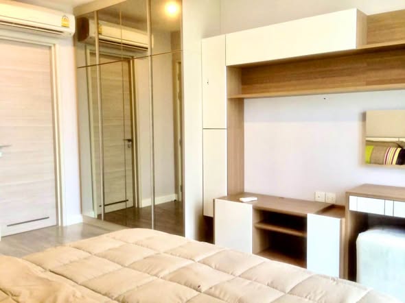bedroom and room interior of The Room Sathon