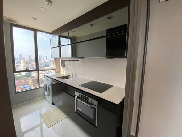 The Room Sathon @ St. Louis