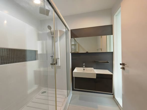 room interior of The Room Sukhumvit 62