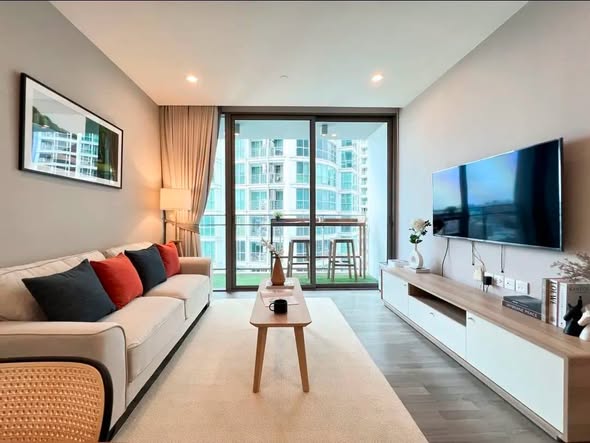 living room of The Room Sukhumvit 69