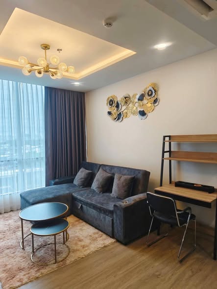 bedroom and living room of The Room Sukhumvit 79