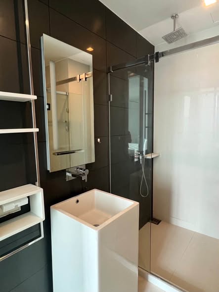 room interior and bathroom of The Room Wongwian Yai