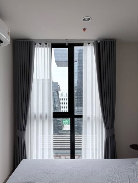 bedroom of The Seed Mingle
