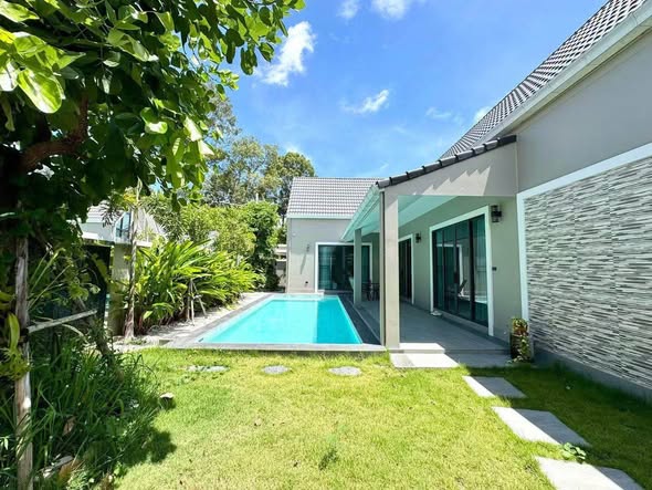 pool of The Siam Place Pool Villa 芭堤雅豪华泳池别墅