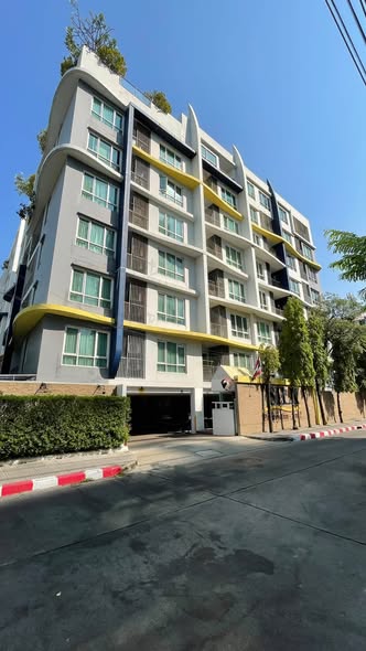 The Silk Aree 2 Condominium