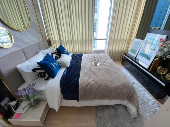 bedroom of The Sky Sukhumvit