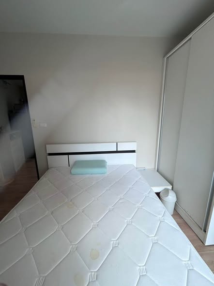 bedroom of The Tempo Ratchada
