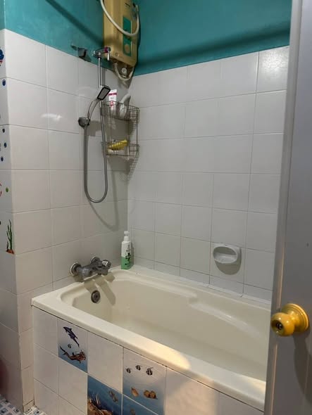 bathroom of The Trio Garden