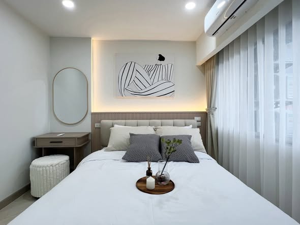 bedroom of The Trio Garden