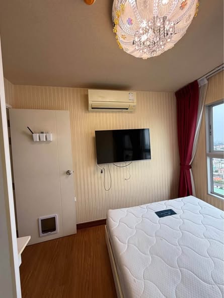 bedroom of The Trust Condo Ngamwongwan