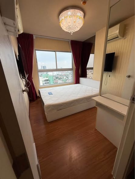 bedroom of The Trust Condo Ngamwongwan