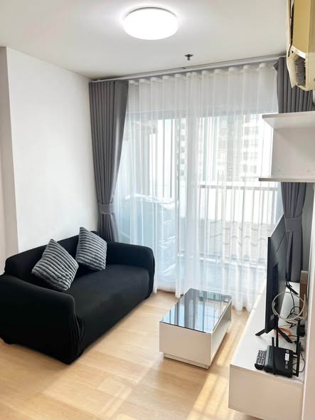 living room and room interior of The Trust Condo Ngamwongwan