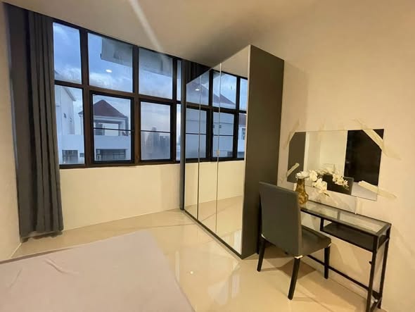 bedroom and room interior of The Waterford Park ตึก 3
