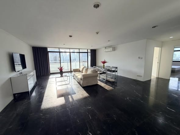 living room of The Waterford Park