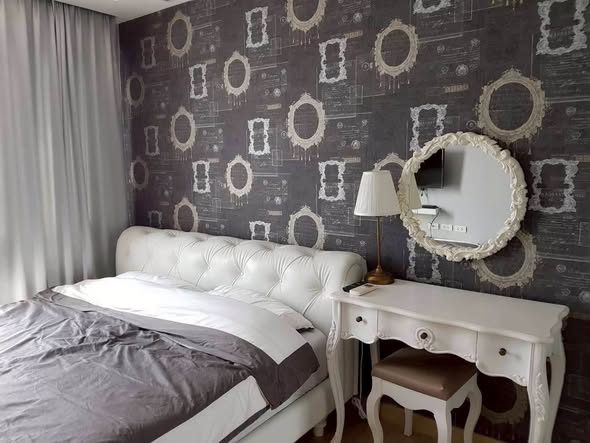 bedroom of Thru Thong Lor