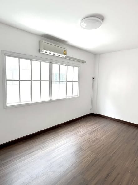 ทาวน์ อเวนิว เมิร์จ รัตนาธิเบศร์ Town Avenue Merge