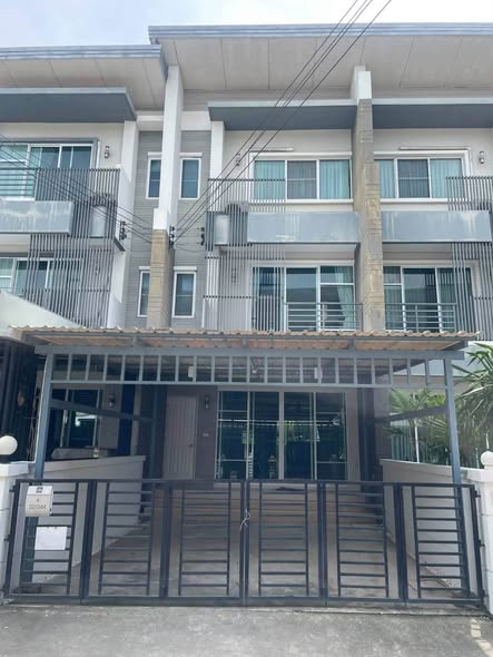 room interior of Town Avenue Rama 9