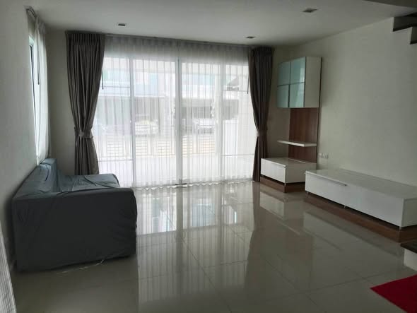 bedroom of Town Avenue Srinagarin