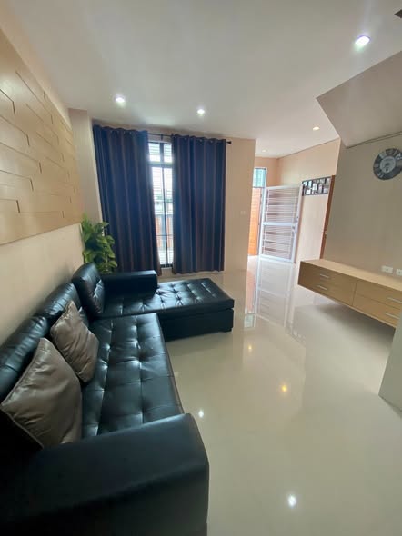 Town Home San Sai