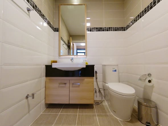bathroom of Treasure Condo