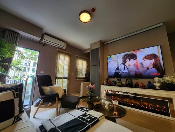 living room of UNiO Sukhumvit 72