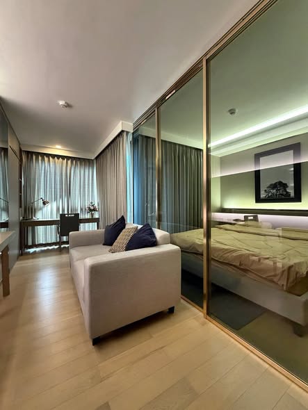 bedroom and room interior of URBITIA Thonglor