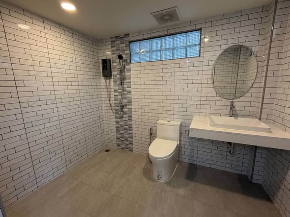 bathroom of Vibhavadi place