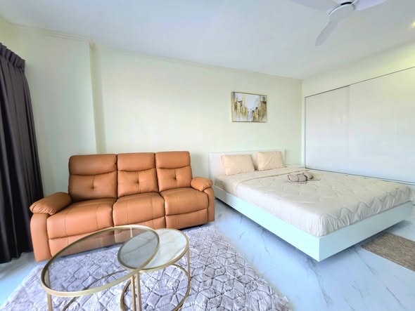 bedroom and living room of View Talay 5 C Condominium