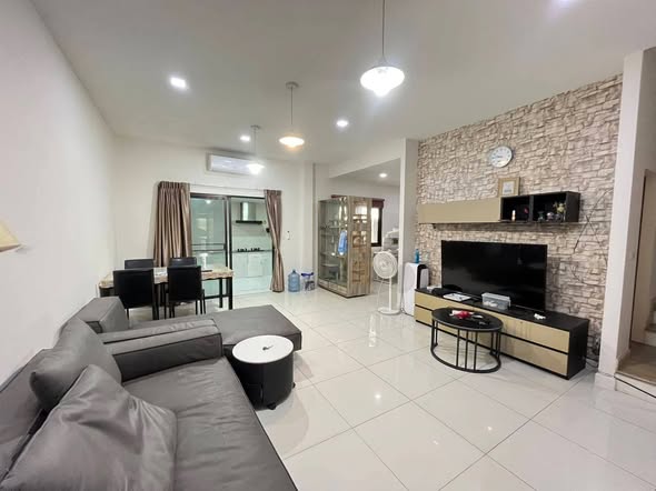living room and bedroom of Villa Albero Rama 9-Srinakarin