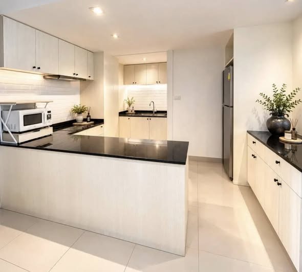 kitchen of Villa Asoke Condominium