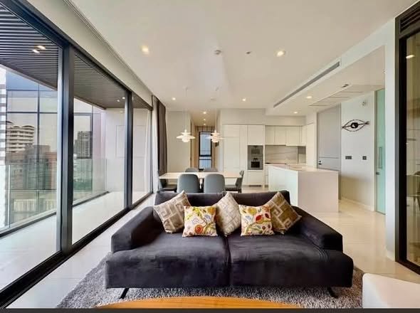 living room and room interior of VITTORIO Sukhumvit 39 วิตโตริโอ สุขุมวิท 39