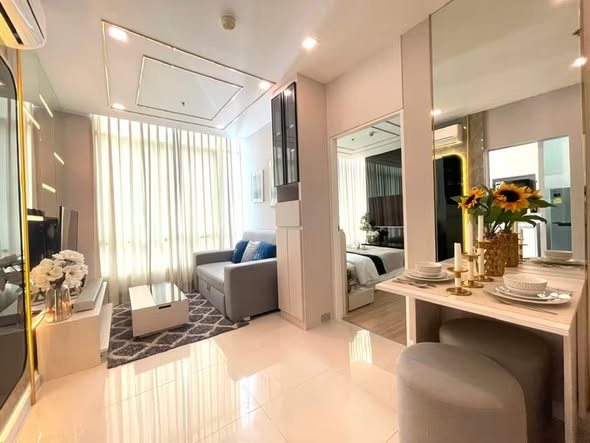 bedroom and living room of VIVALDI BANGNA
