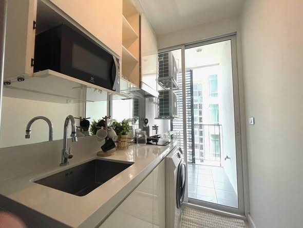kitchen of VIVALDI BANGNA