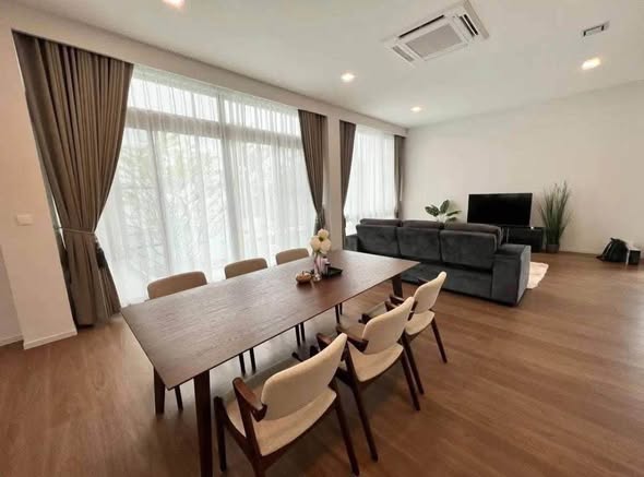 living room and room interior of VIVE Rama 9