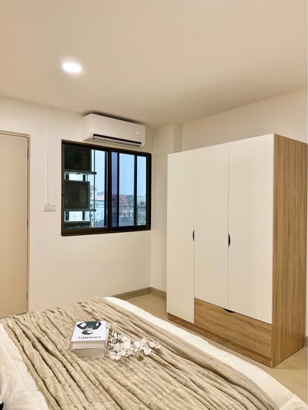 bedroom and room interior of W2 Residence