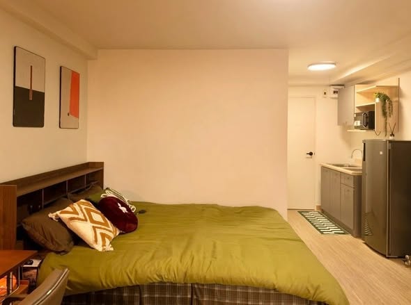 bedroom of Waterford Royal Suites
