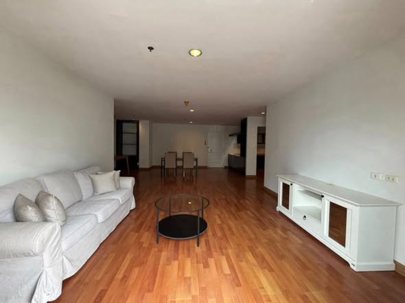 living room of Waterford Sukhumvit 50
