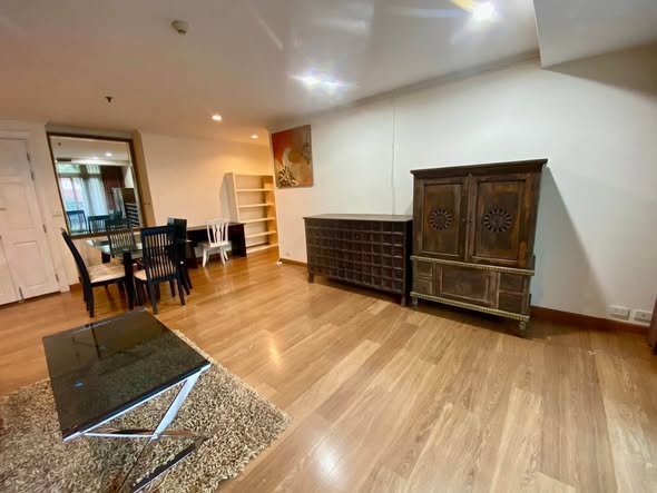 living room and room interior of Wattana Suite