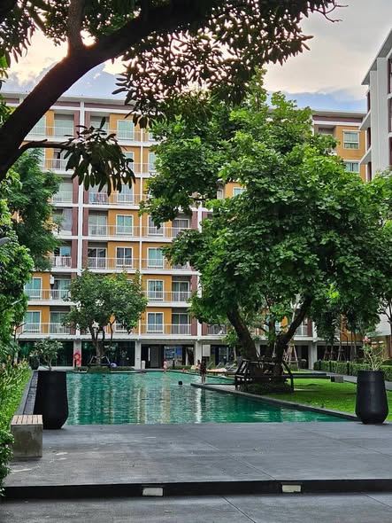 pool of We Condo