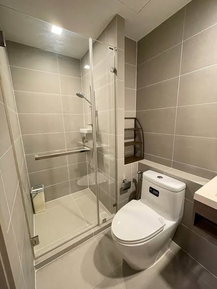 bathroom of Whizdom Connect Sukhumvit