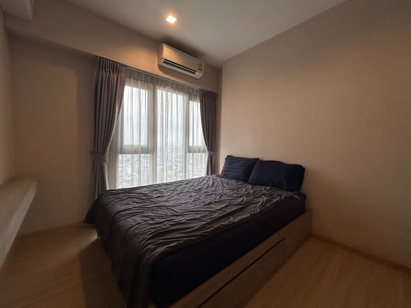 bedroom of Whizdom Connect Sukhumvit