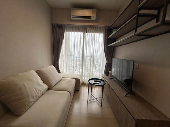 living room and bedroom of Whizdom Connect Sukhumvit