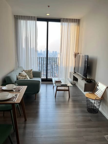 living room of Whizdom Essence Sukhumvit วิสซ์ดอม เอสเซ้นส์ สุขุมวิท