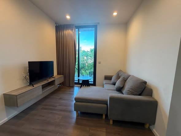 living room and bedroom and room interior of Whizdom Essence Sukhumvit วิสซ์ดอม เอสเซ้นส์ สุขุมวิท