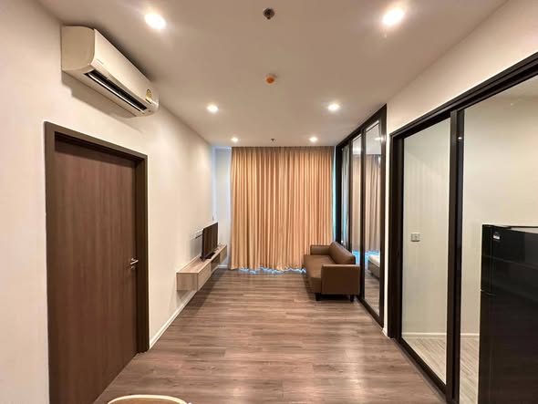 room interior of Whizdom Essence Sukhumvit วิสซ์ดอม เอสเซ้นส์ สุขุมวิท