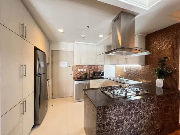 kitchen of Wind Sukhumvit 23