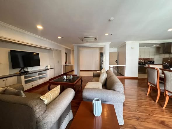 living room of Wind Sukhumvit 23