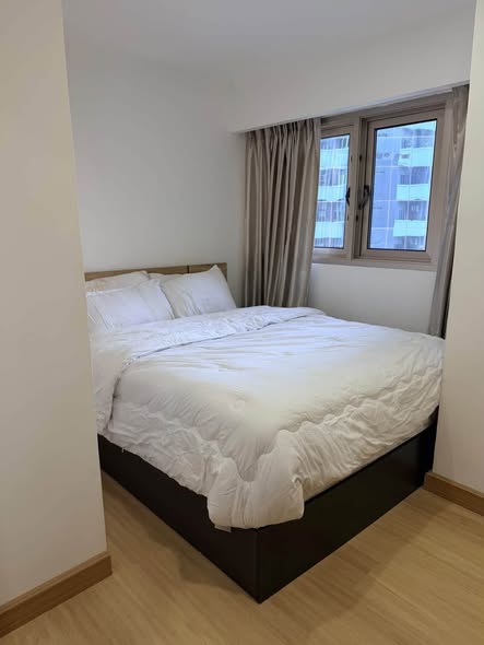 bedroom of Witthayu Complex