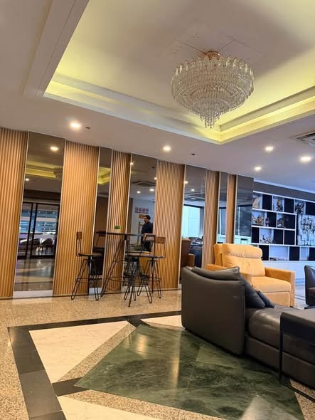 living room of Witthayu Complex
