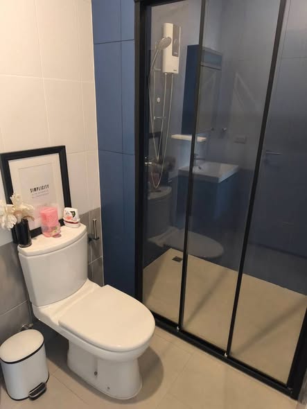 room interior and bathroom of XT Ekkamai